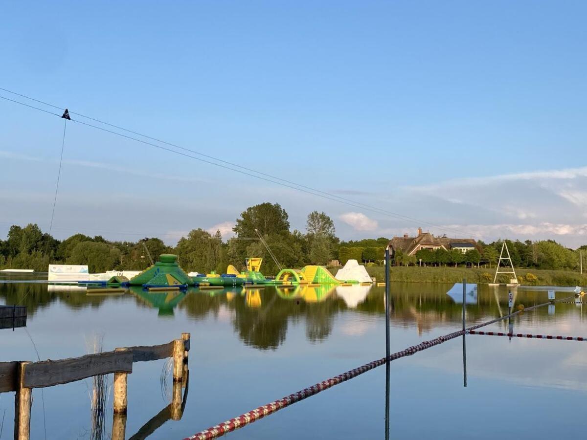 Ferienhaus Ella Am See Aurich Esterno foto